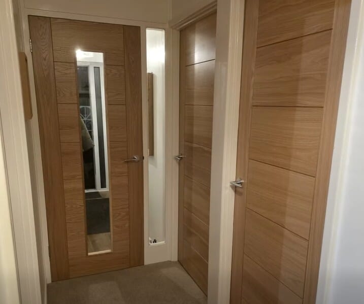 2032 x 813 x 35mm (32") Modern 7 Panel Oak - Prefinished Internal Doors